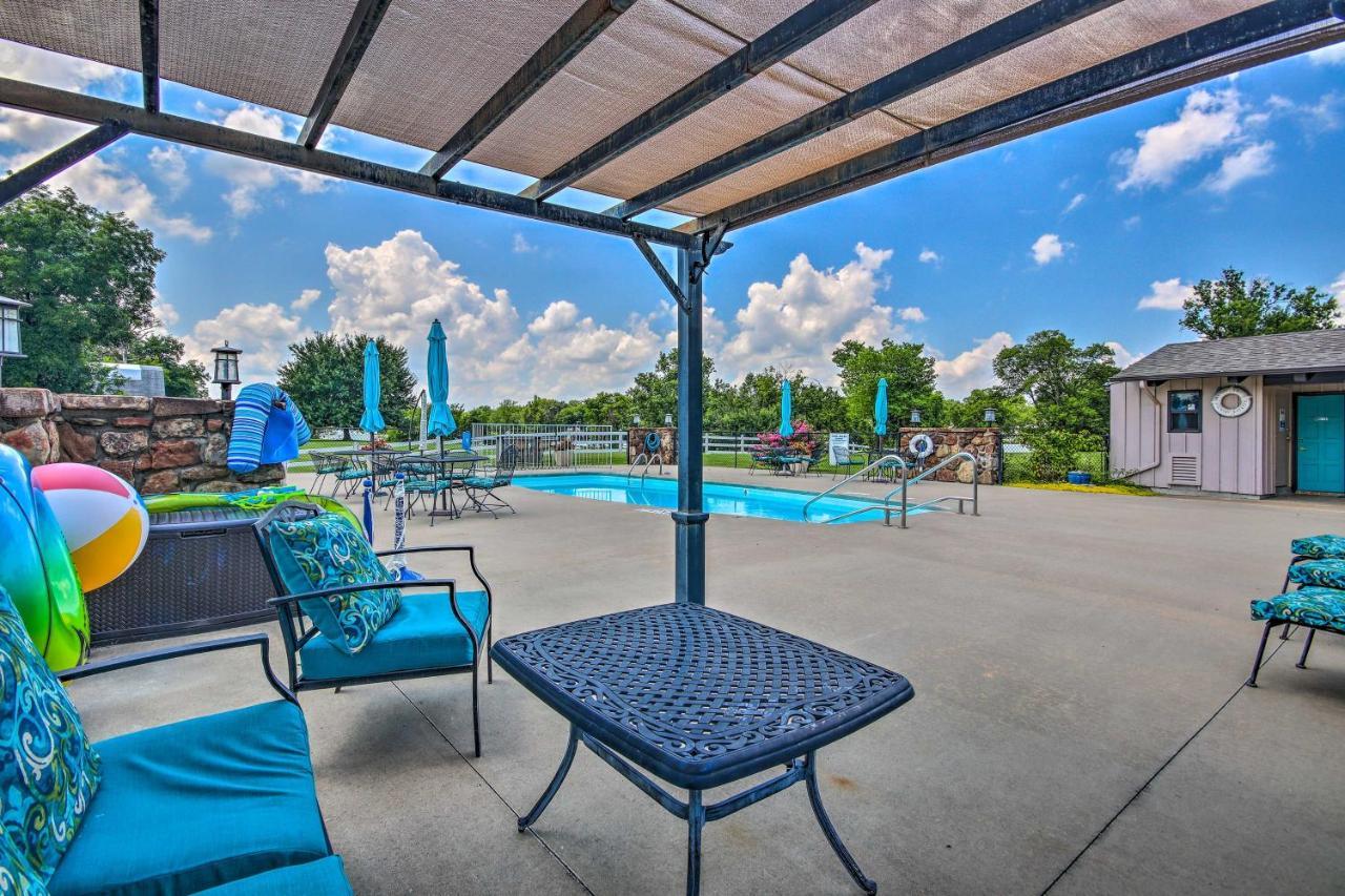Charming Afton Condo With Community Pool! 외부 사진